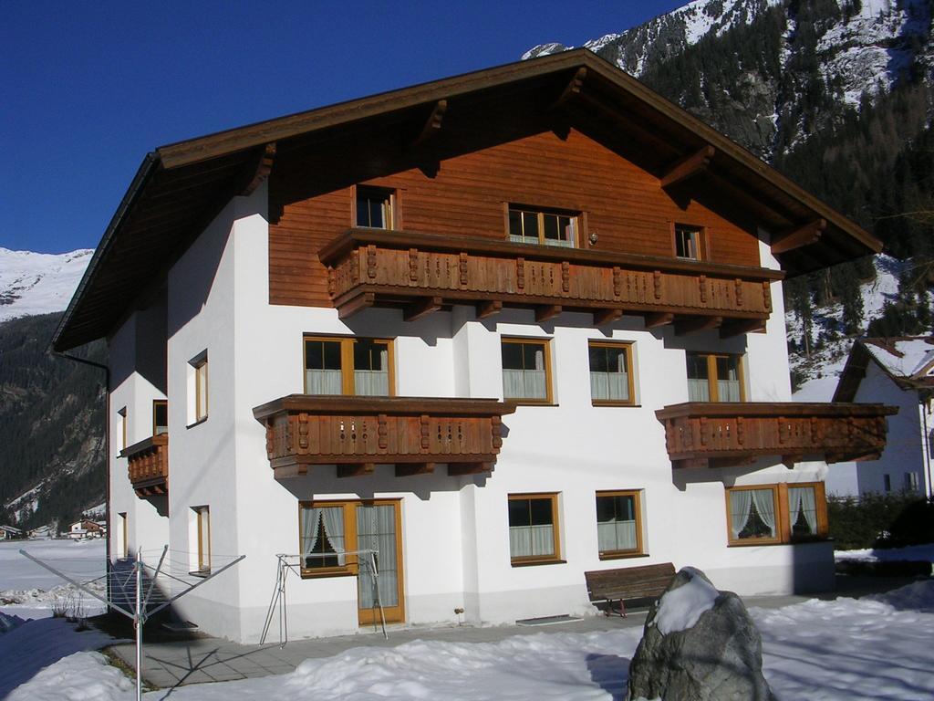Haus Hafele Hotel Kaunertal Eksteriør billede